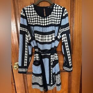 Armani Exchange Navy and White Sheath Dress with Cuffed Long Sleeves in Size 6.